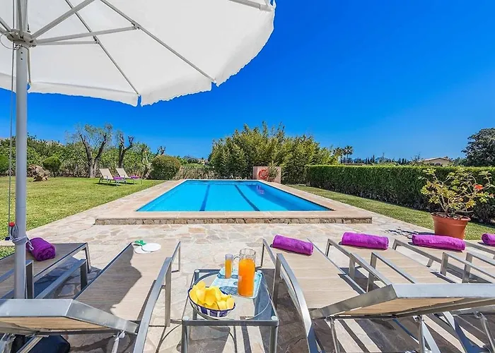 Appartement Patricia Impressive Garden To Enjoy With The Family By Renthousing *