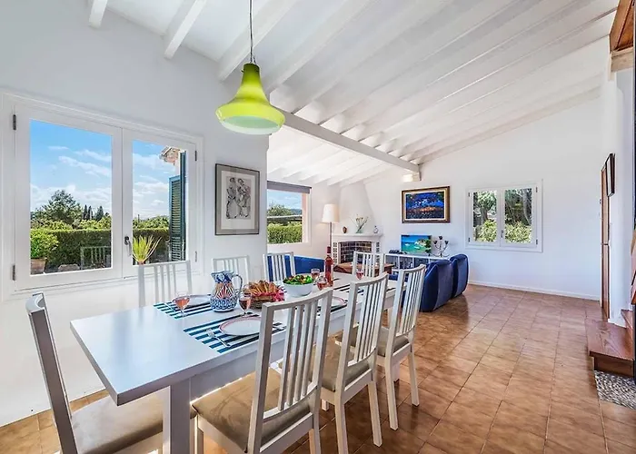 Patricia Impressive Garden To Enjoy With The Family By Renthousing Appartement Pollença