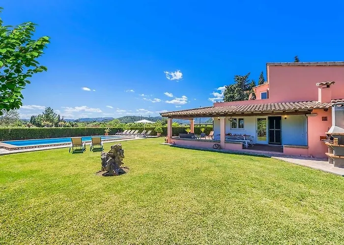 Patricia Impressive Garden To Enjoy With The Family By Renthousing Appartement *