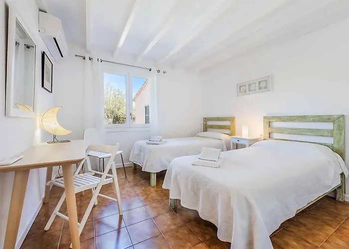 Appartement Patricia Impressive Garden To Enjoy With The Family By Renthousing Pollença